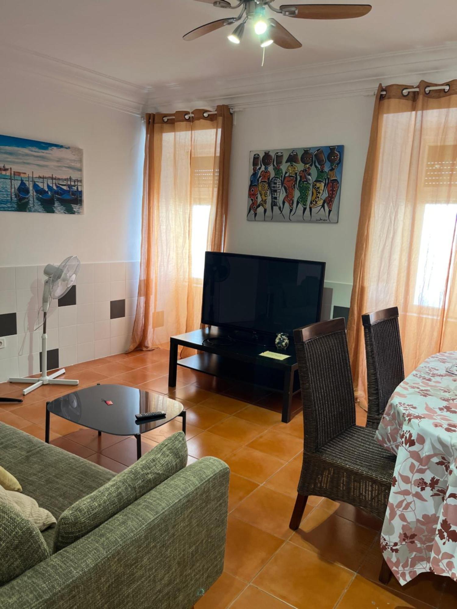 T2 2 Bedroom Flat In Arroios 리스본 외부 사진